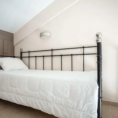 Royalty Suites Seaside Nikiti  Exterior photo