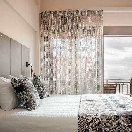Royalty Suites Seaside Nikiti  Exterior photo